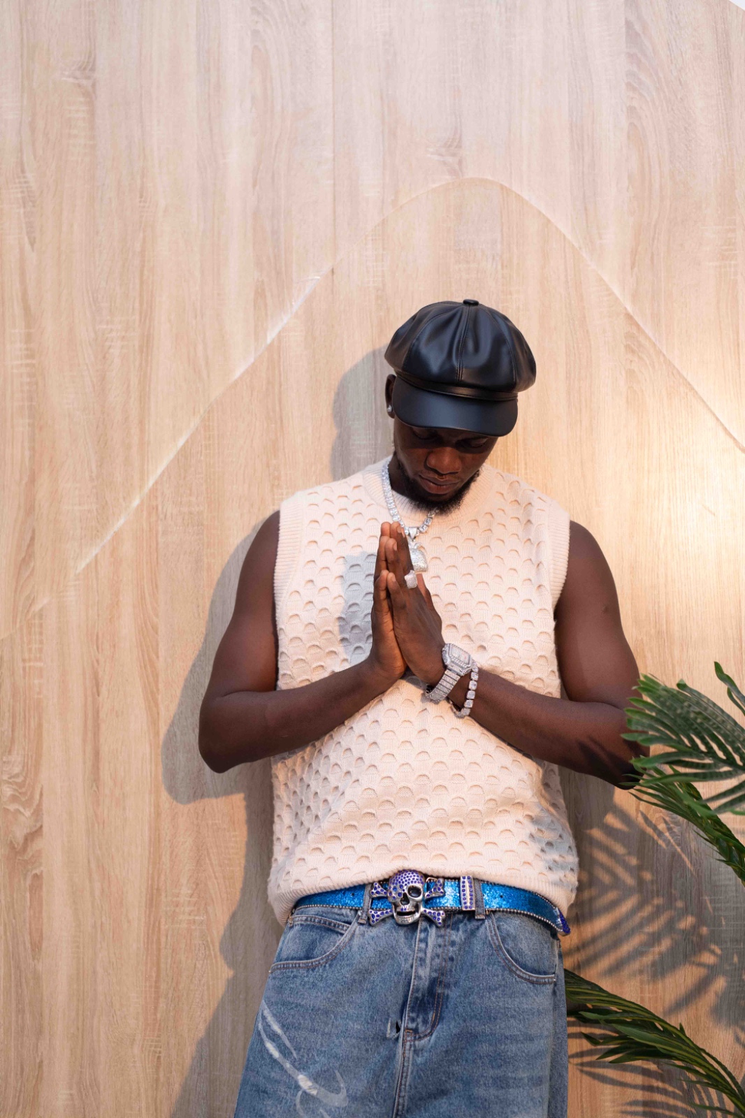 Cashboi Kvnq Captures the Pull of Attraction on “Orbit of You”