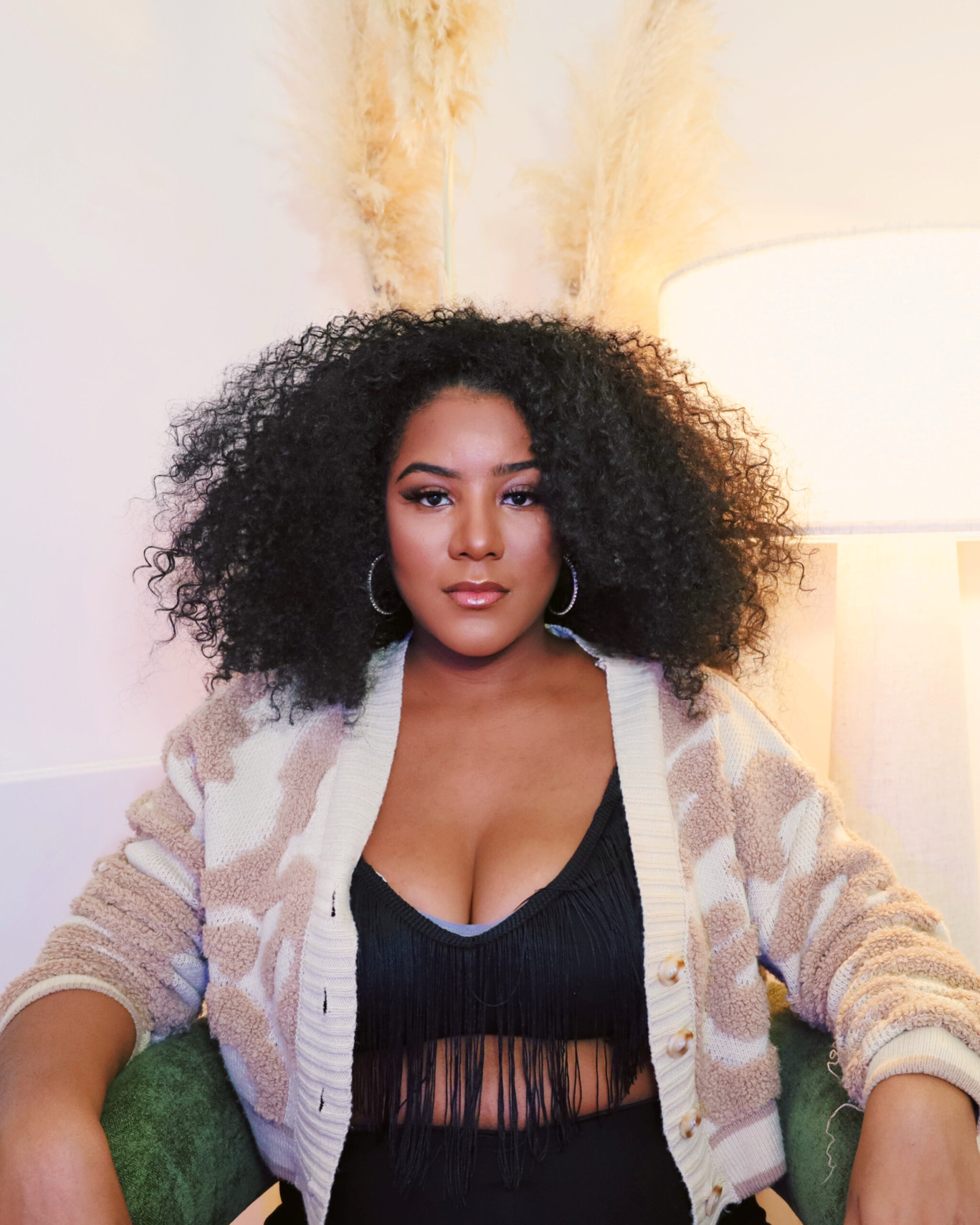 Elowdy.C Celebrates Life and Memories With “Tchin Tchin”